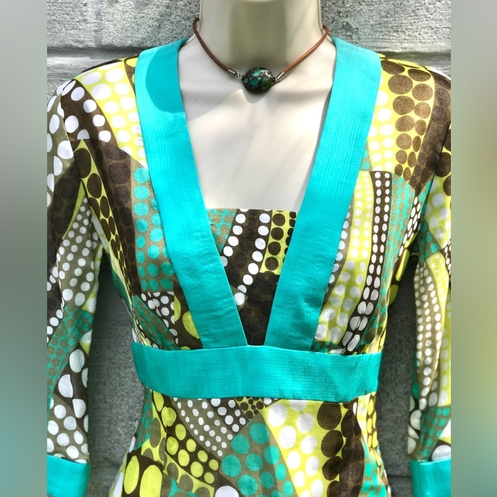 MILLY of NEW YORK Turquoise + Green Mod Print Top 3/4 sleeves Size 2 - Picture 2 of 16